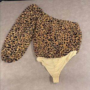 Lush Leopard Print One-Shoulder Long Sleeve Bodysuit